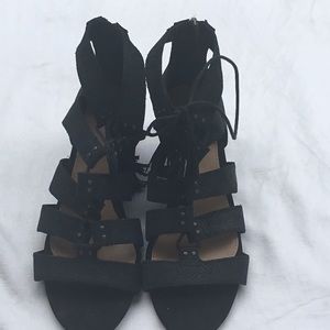 UGGS SANDALS